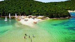 beach-in-sivota-epirus-in-greece